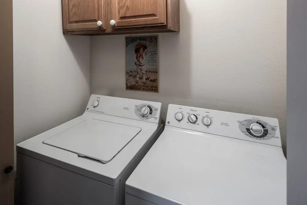 Aviator - Three Bedroom Cabin