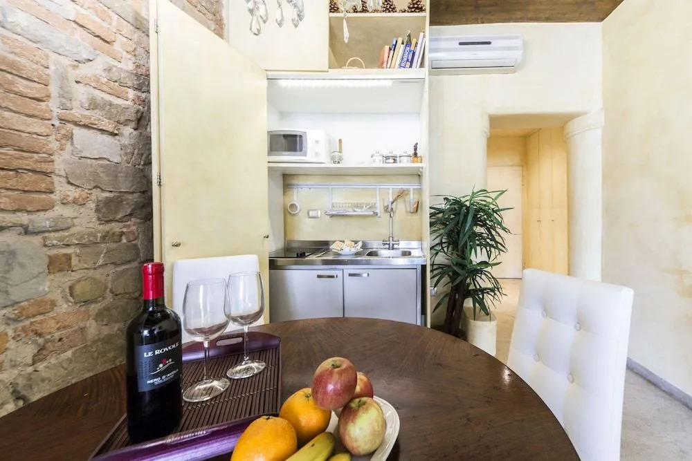 Signoria honeymoon apartment