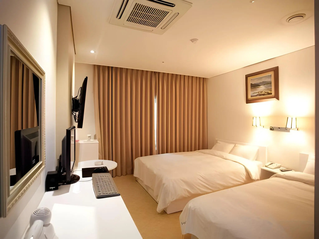 Dong Seoul Hotel