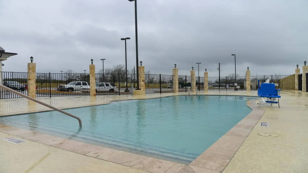Holiday Inn Express Hotels & Suites Cuero by IHG