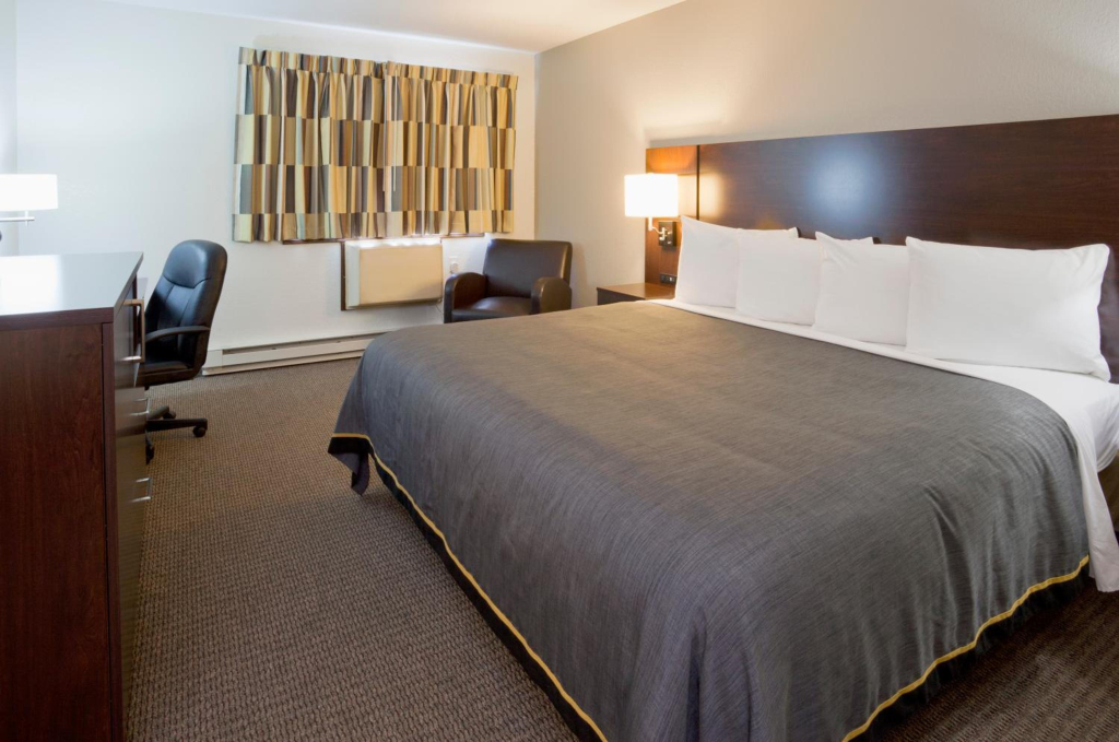 Fargo Inn and Suites