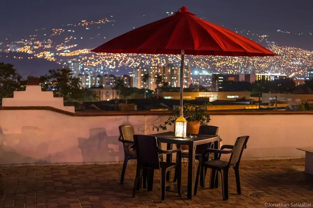 61Prado Hotel