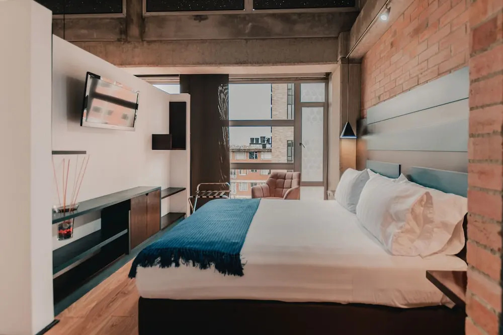 Hotel 5 Elementos Corferias by HBP