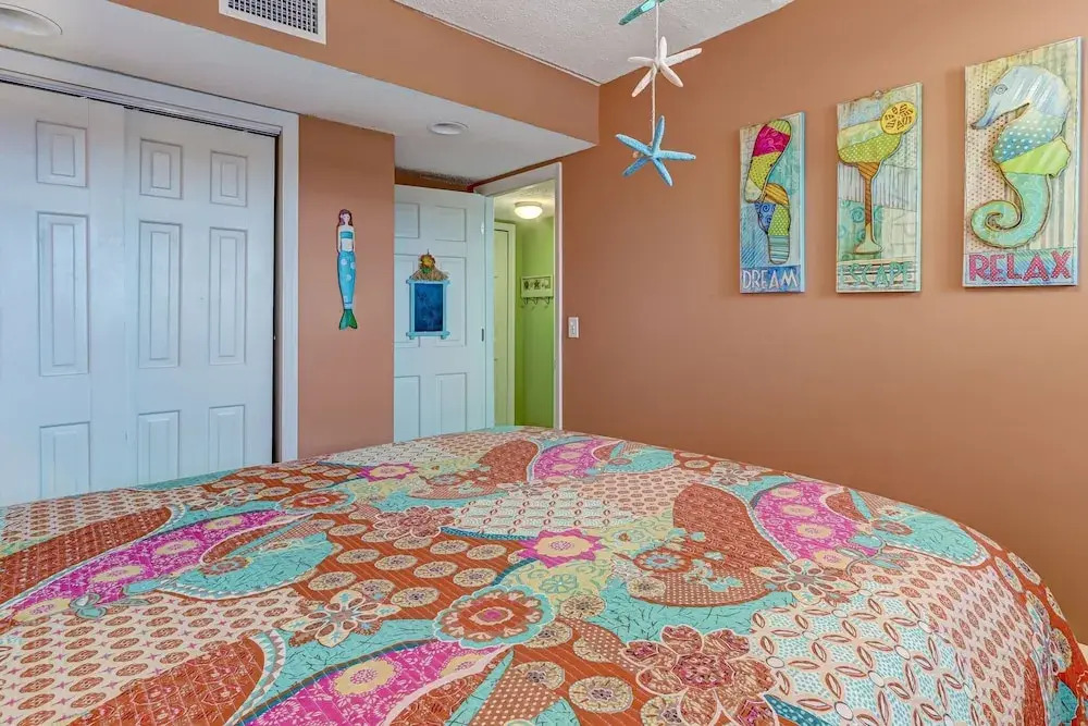 Beachfront 6th floor Condo w/ Ocean View Amelia by the Sea