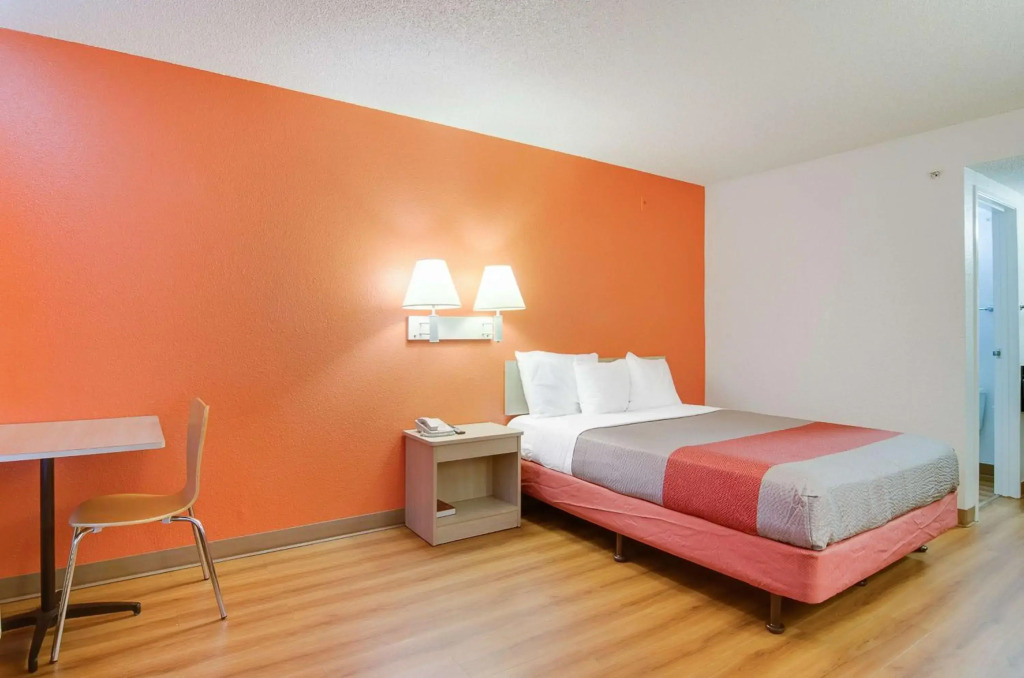 Motel 6-Tacoma, WA - South