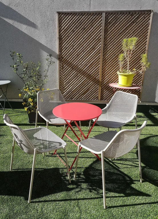 Esatitude Hotel