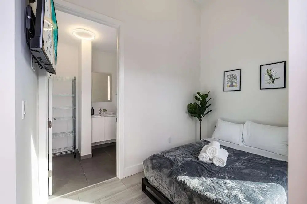 Olive Apartments