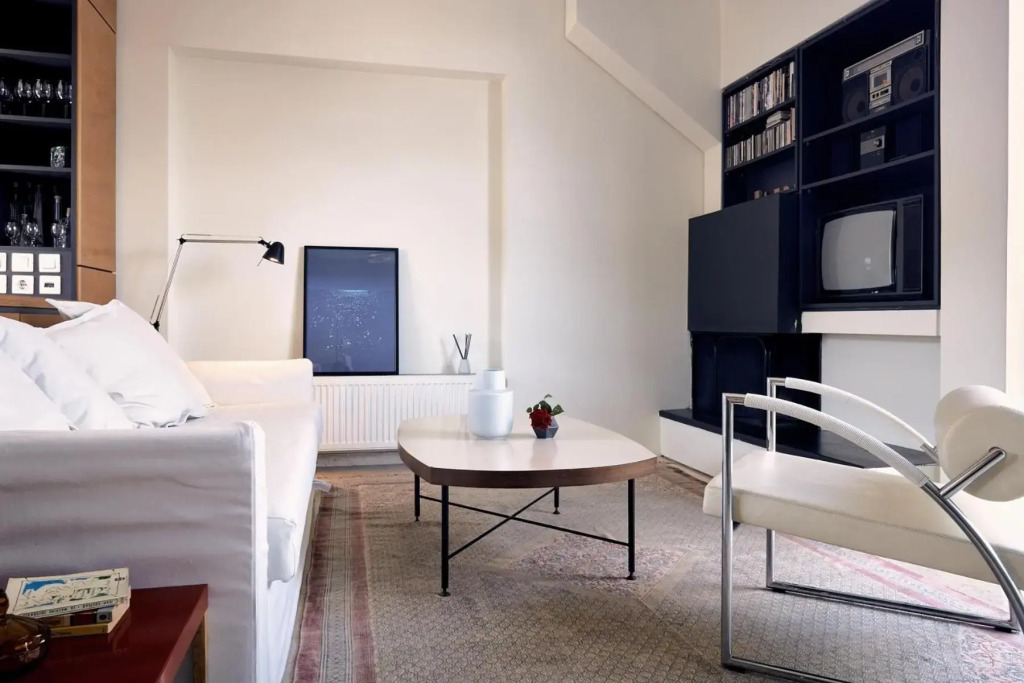 Two level apartment with panoramic view
