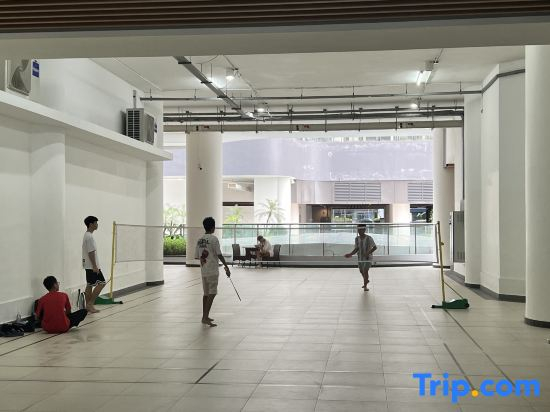 R&F -- Near SG & CIQ Link Bridge & Mall #Studio1B #4 pax by Cowidea