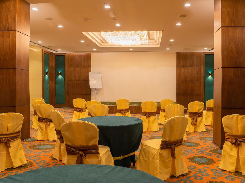 Royal Crown Hotel