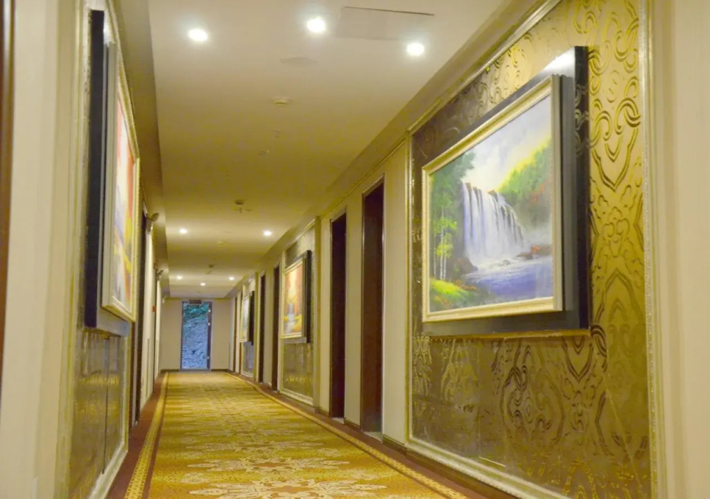 Jiuzhaigou Xian Chi Hotel