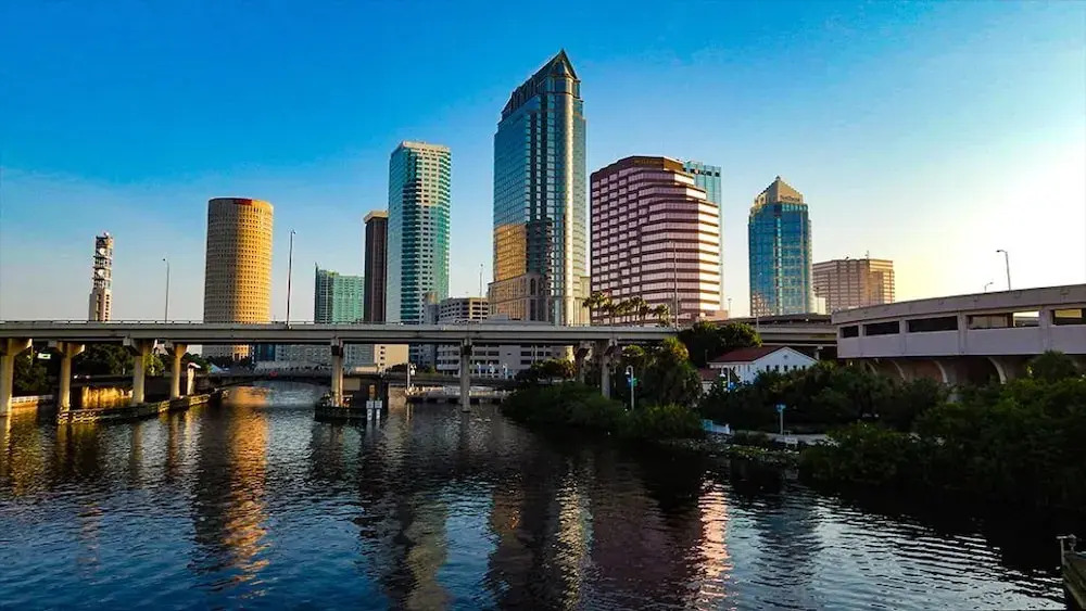 Saint Joseph Suites Down Town Tampa