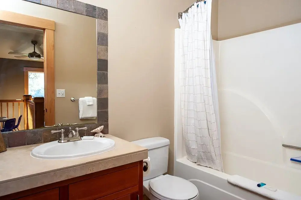 Schooner Creek Retreat 4 Bedrooms 4 Bathrooms Home