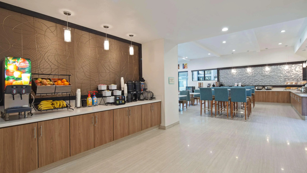 Best Western Carlsbad by the Sea