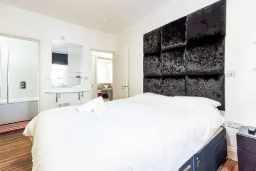 Gorgeous Apartment in Trendy Neighbourhood (Hm3)