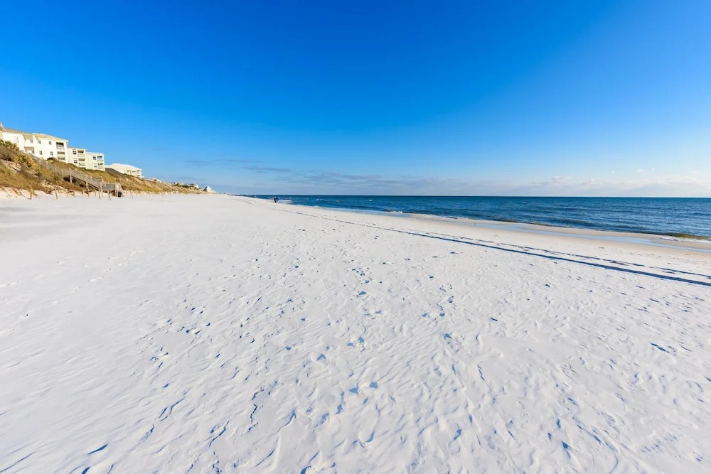 301 Cassine Station 30A Serenity S 3BR 2BA 11