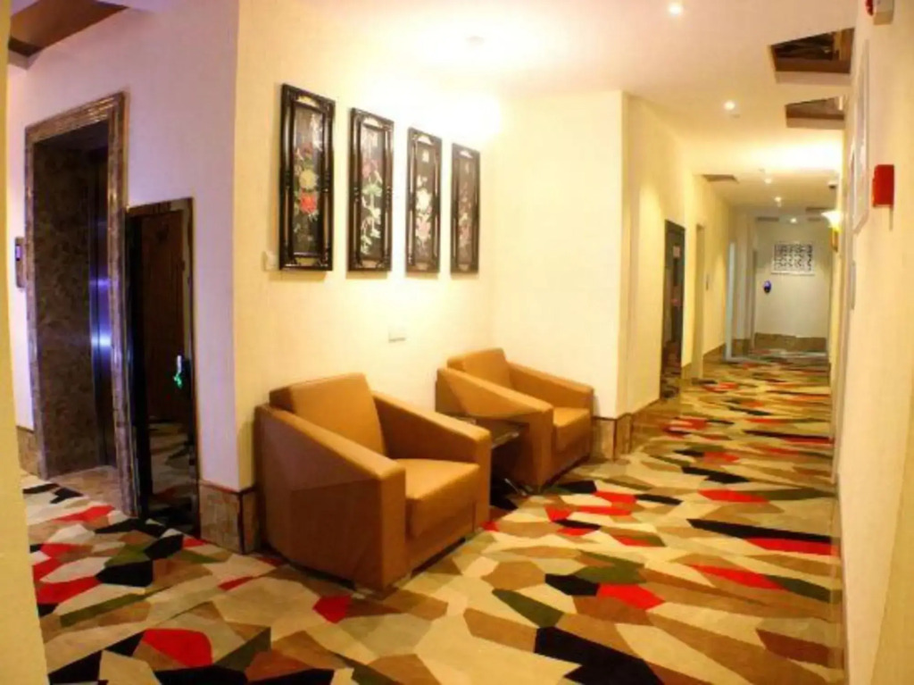 Aishang Boutique Hotel (Shanghai Zhongshan Park Jiangsu Road Subway Station)