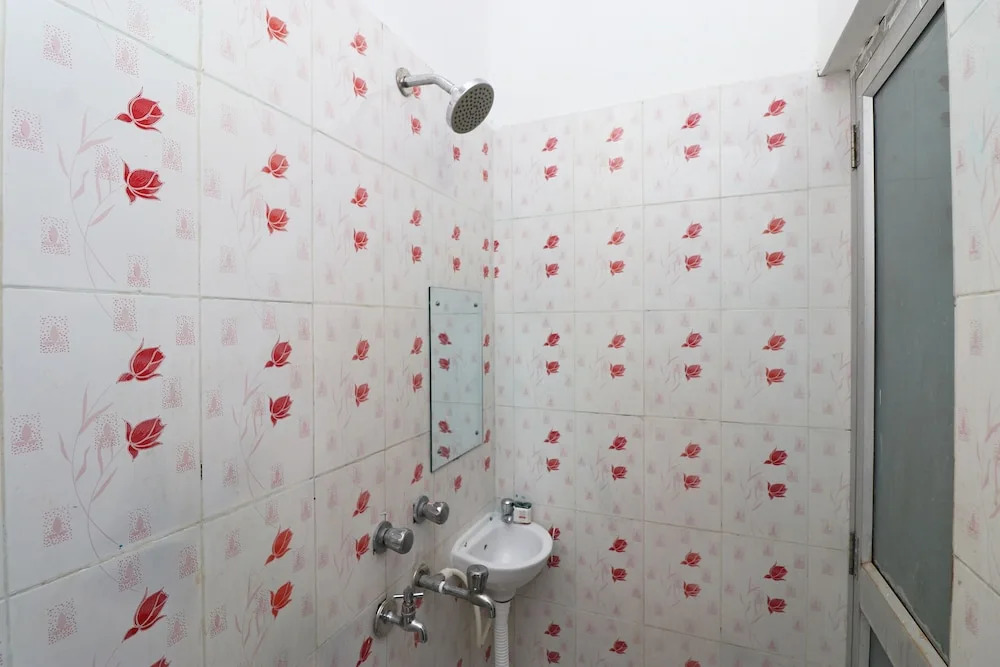 OYO 26197 Pride Suites