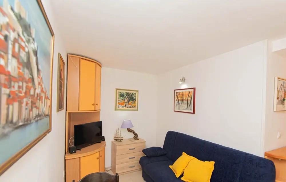 Beautiful Home in Tisno With 2 Bedrooms and Wifi