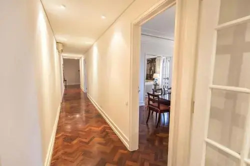 LovelyStay - Campo Pequeno Charming Apartment