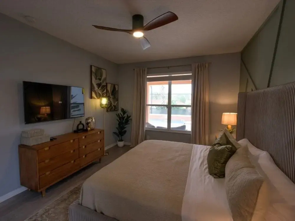 Six Bed Pool Villa in Resort -Close to Disney