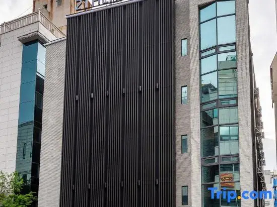 21 Heritage Hotel