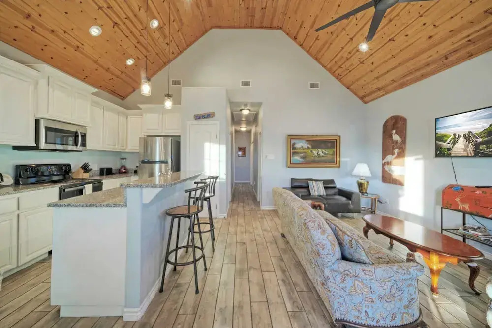 Laguna Village Retreat by AvantStay
