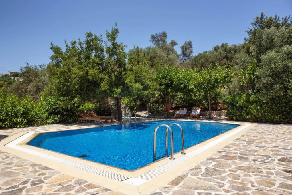 Aposperitis Villas