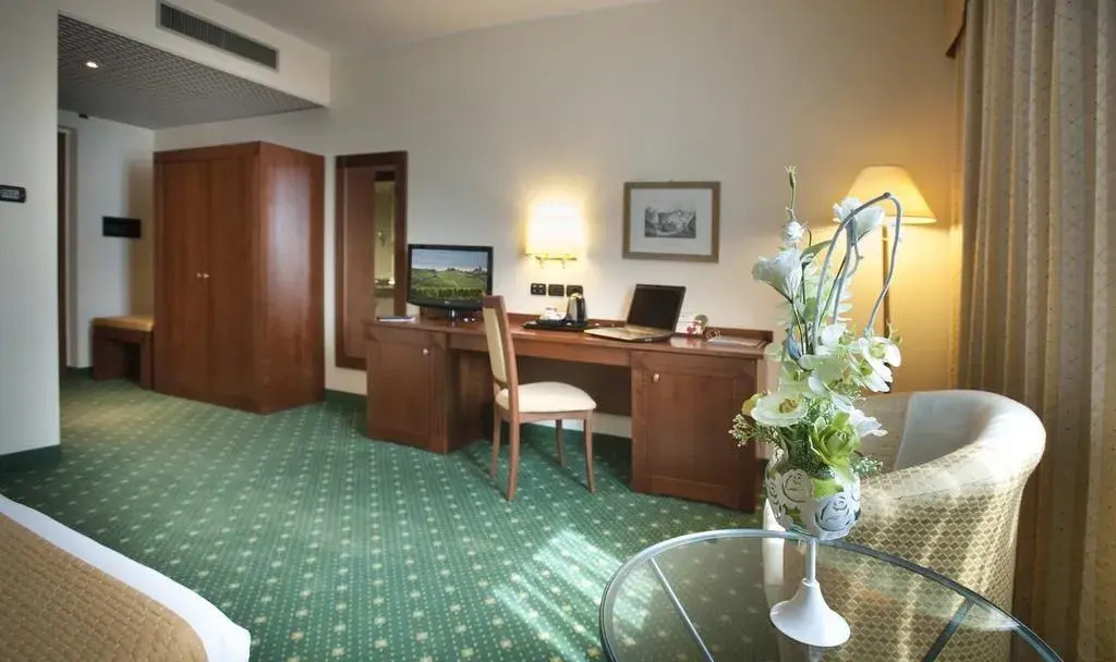 Phi Hotel Cavalieri