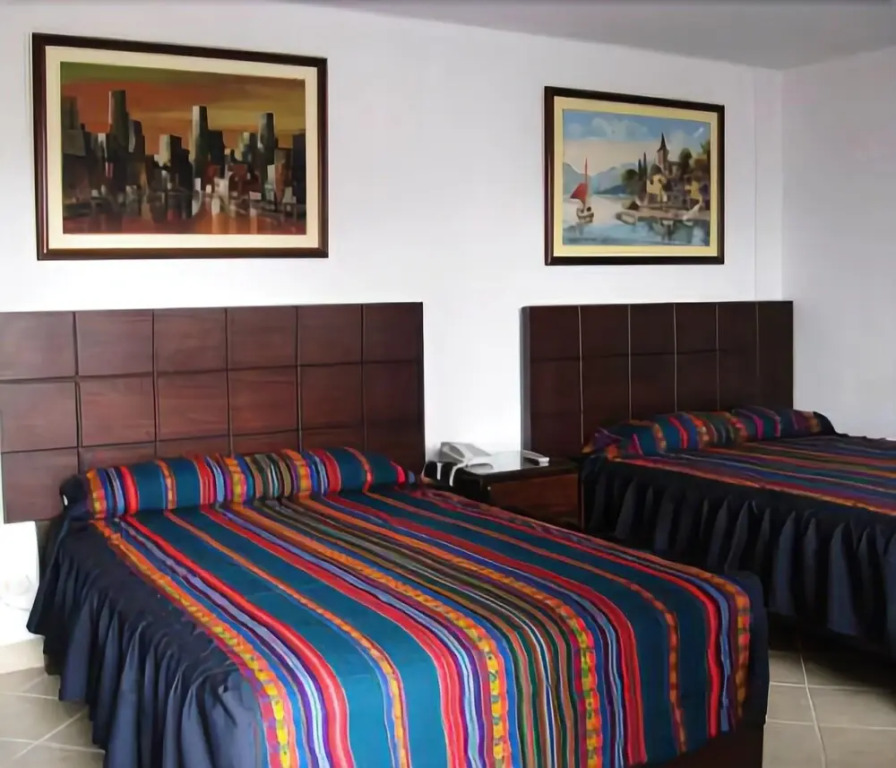 Miraflores Lodge