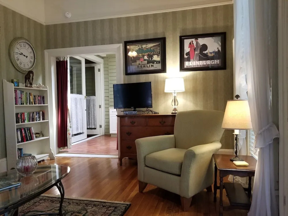 Rosemont B&B Cottages