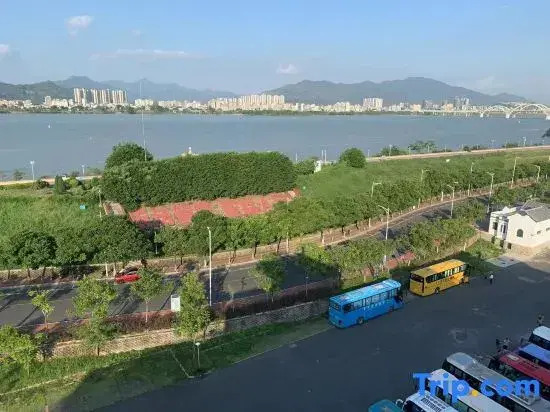 Chaozhou Xiangyuan Meisu(Chaozhou West Lake Store)