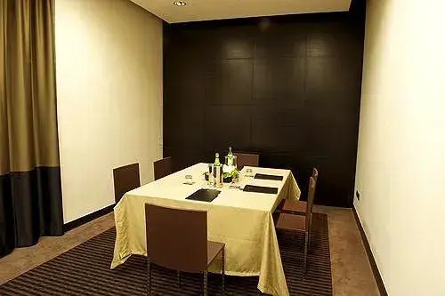 H2C Hotel Napoli