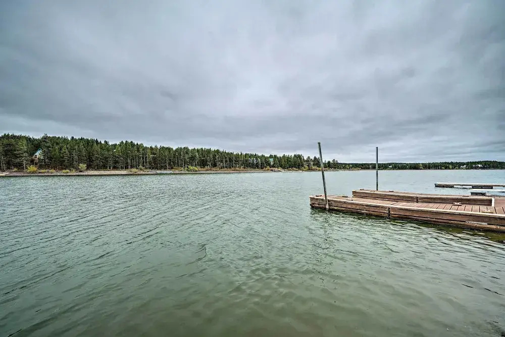 2 Cozy Island Park Cabins w/ Near the Lake!
