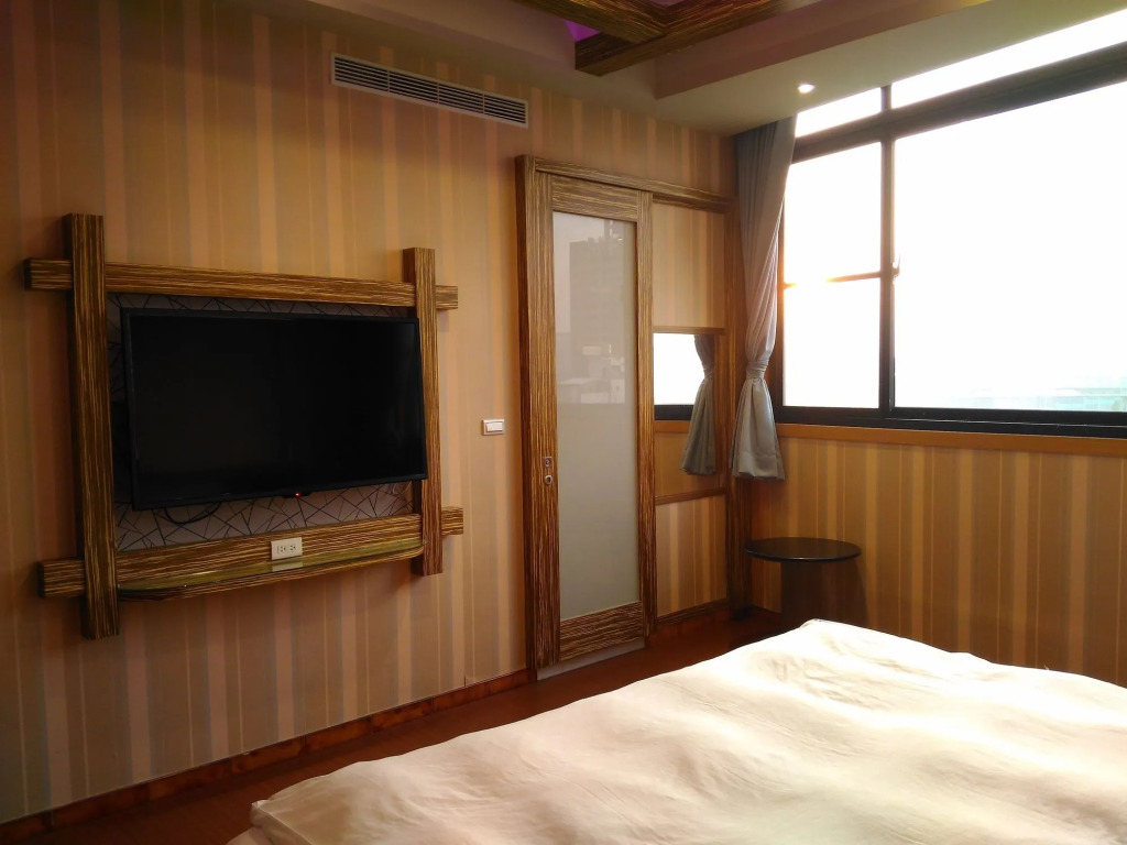 Wei Feng Hotel - Kaohsiung