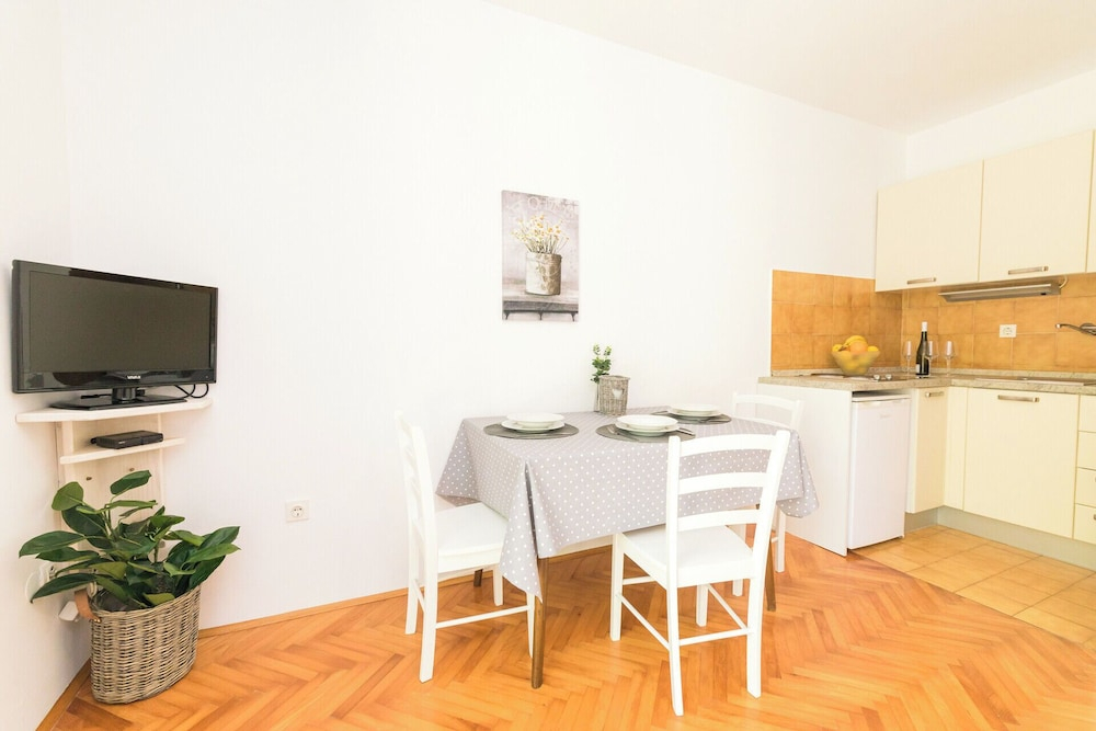 Apartments Seric
