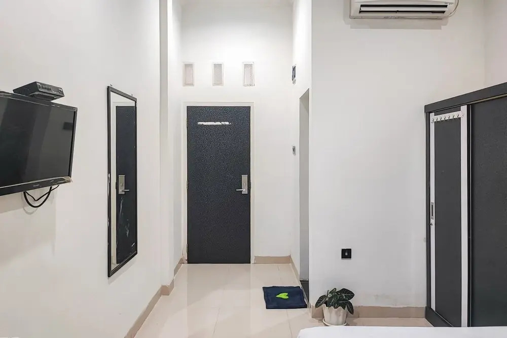 Urbanview Hotel Syariah near RSIA Annisa Jelutung Jambi
