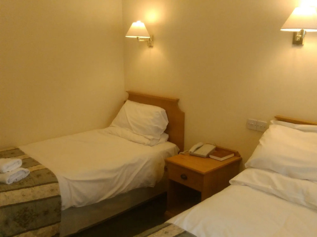 Monarch Hotel