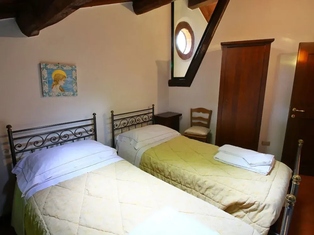 Spacious Apartment on an Estate From the 14th Century, Centrally Located in Tuscany