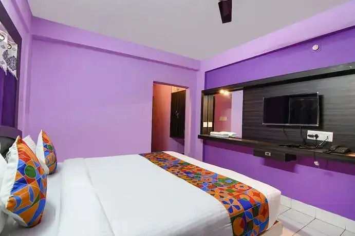 FabHotel Bollywood 2.0 - Nr. Padma Beach