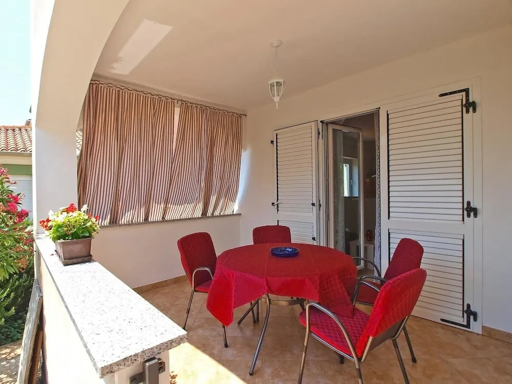Apartment 1406