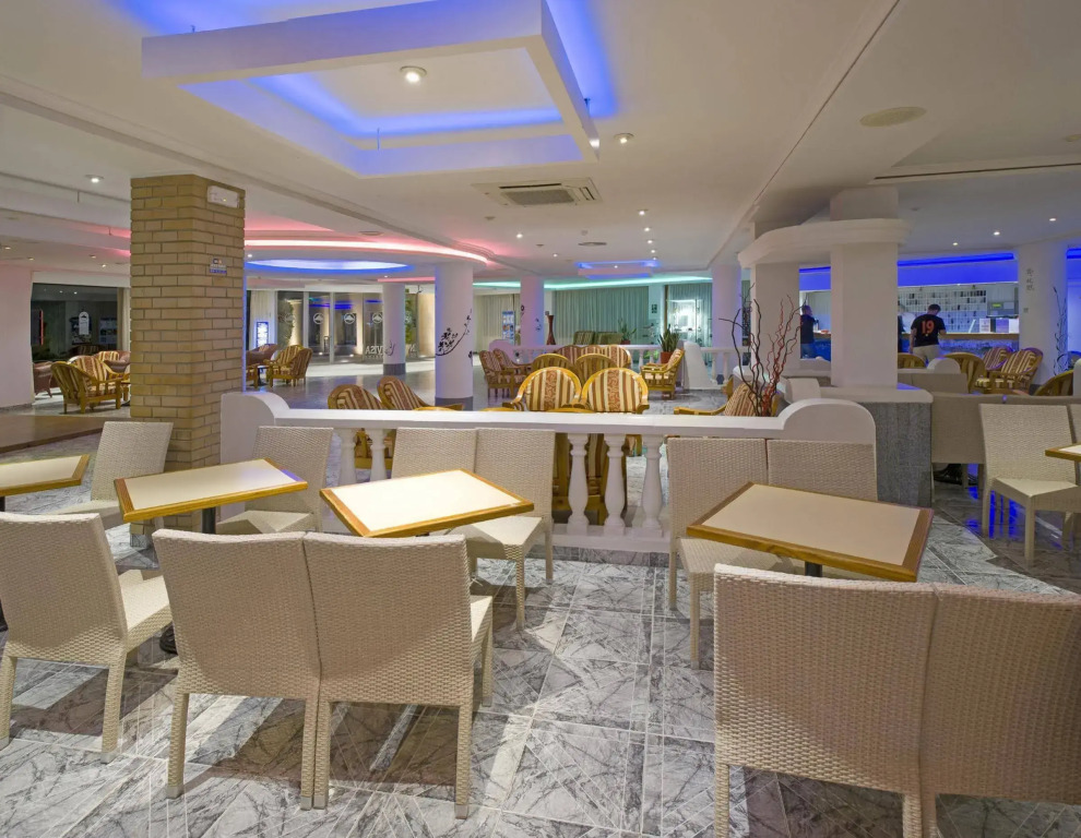 Invisa Hotel Es Pla - Только для взрослых