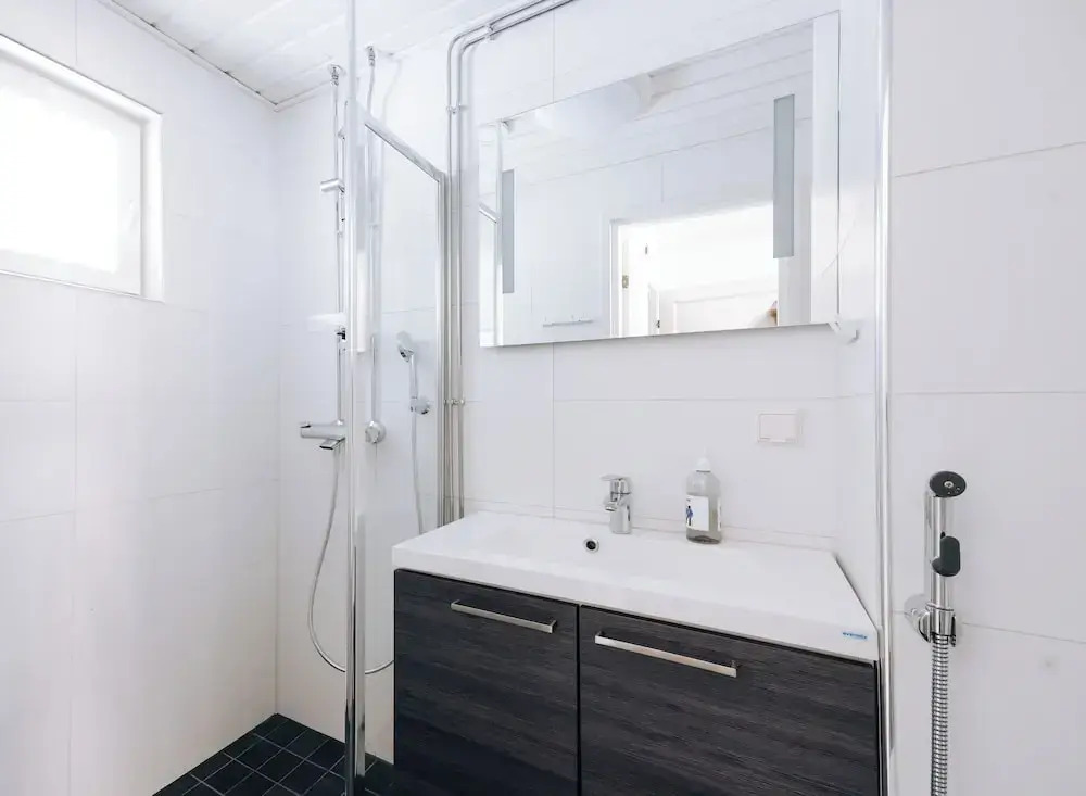 Spacious 3BR Apt. with Sauna