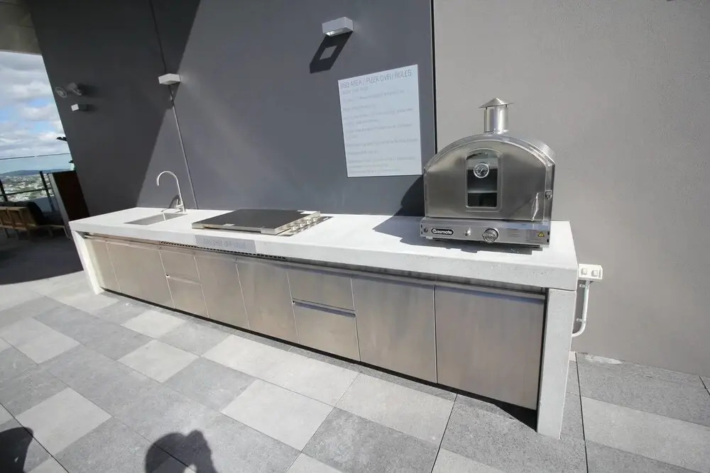 Luxury 2 Bed Apt In South Brisbane And Free Parking Qsb058