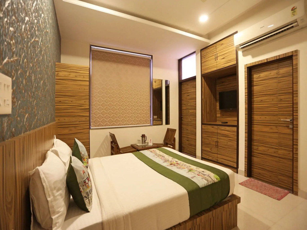 OYO 9304 Hotel Swastika