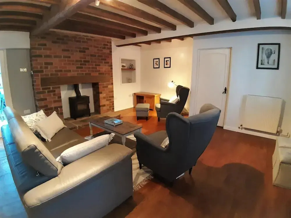 Charming 3BD Home in Allestree Village