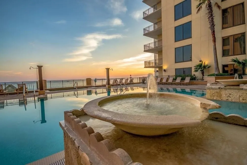 Origin 1036, Perfect For 4! Beautiful Sunset And Gulf Of Mexico View! Free Activities! 1 Bedroom Condo by RedAwning