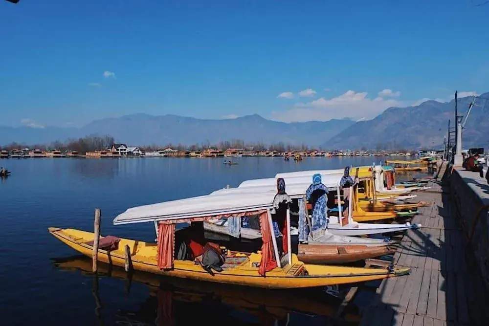 Golden Crest Houseboats