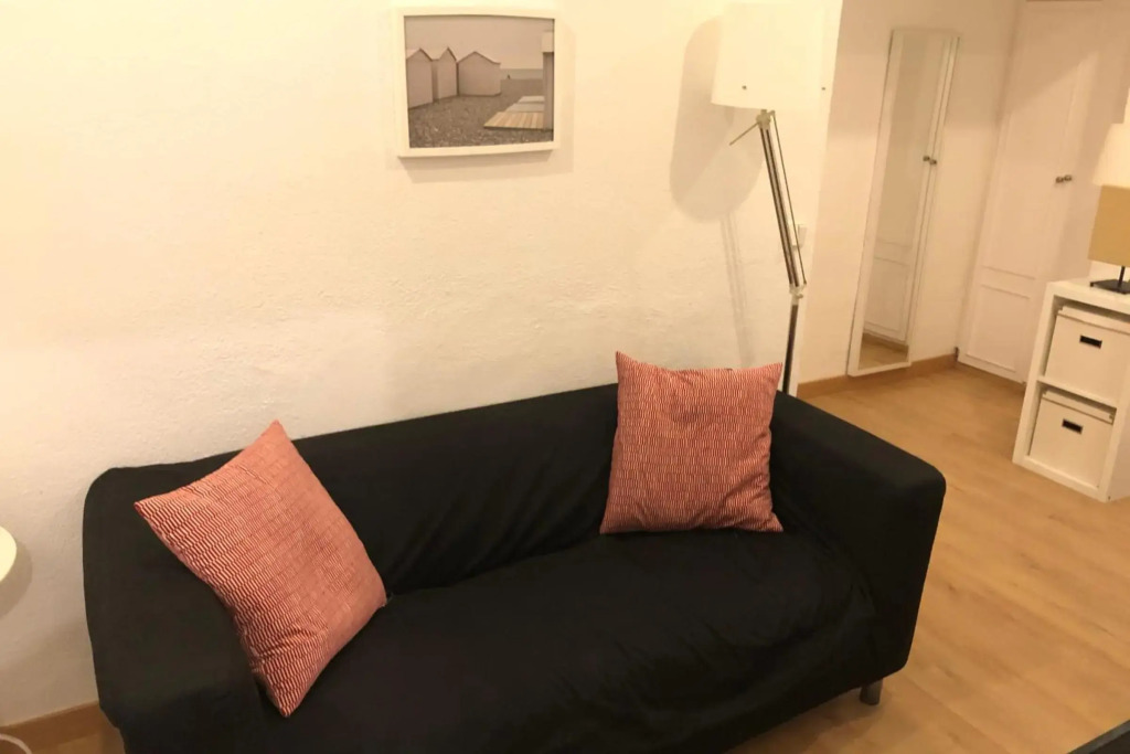 NEW! Apartment in Sarria near Metro
