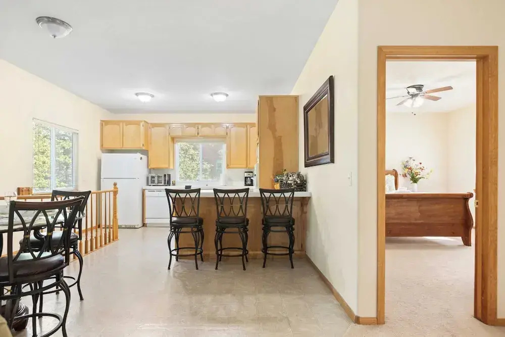 Alpine Retreat w/ Private Deck, Views, Outdoor Dining Alpen Drive by Avantstay